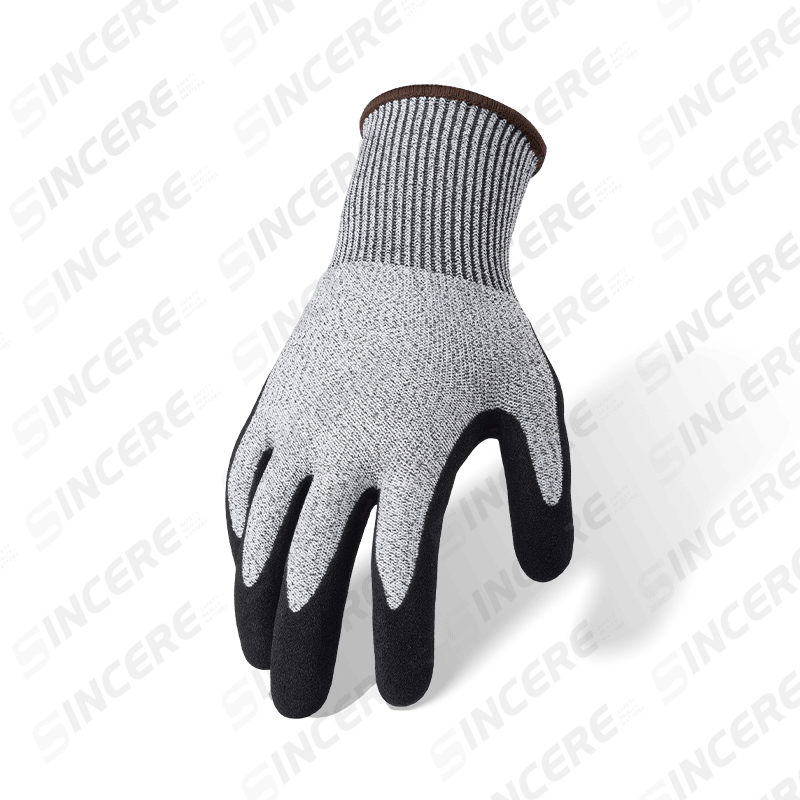 Gants résistants aux coupures ANSI A4 de calibre 13 avec revêtement en nitrile noir Sandy Palm Gants résistants aux coupures ANSI A4 de calibre 13 avec revêtement en nitrile noir Sandy Palm
