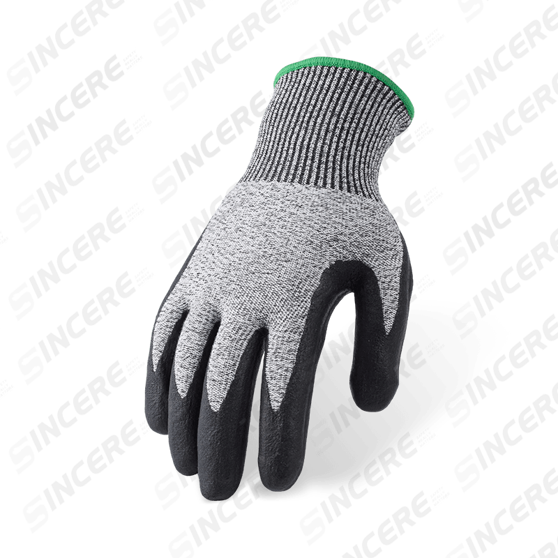 Gants ANSI A4 de calibre 13 résistants aux coupures avec paume en micro-mousse de nitrile noir et texture de grille gaufrée — adhérence améliorée