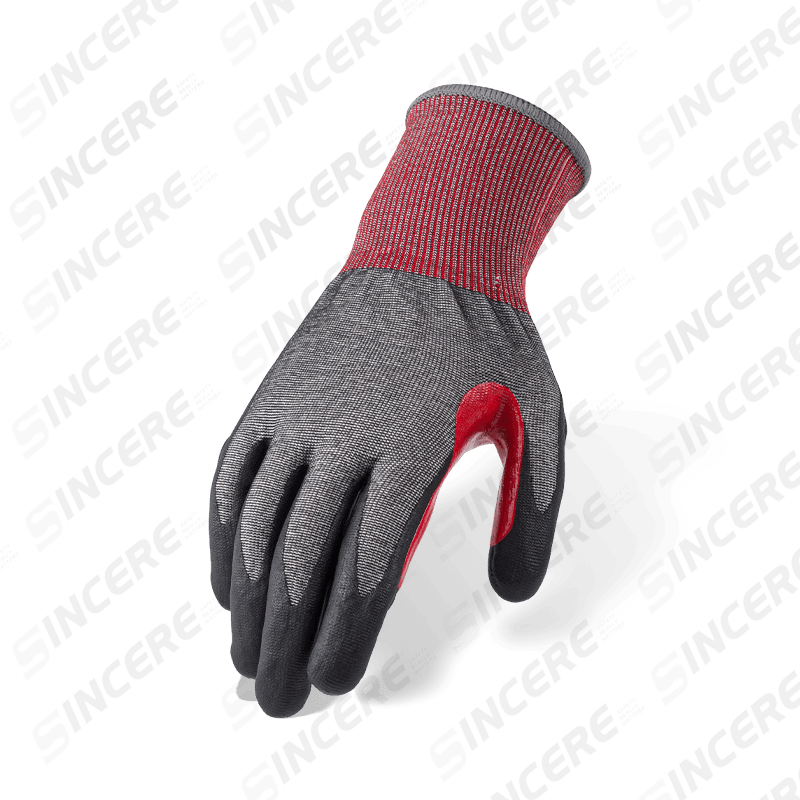Gants résistants aux coupures ANSI A5 de calibre 18 avec paume en micro-mousse de nitrile noir et entrejambe de pouce renforcé étendu rouge